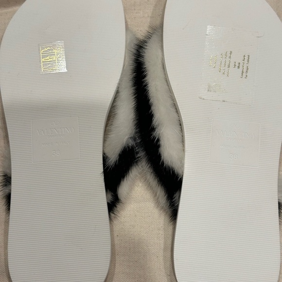Valentino Garavani Mink Flip Flops - Picture 2 of 5